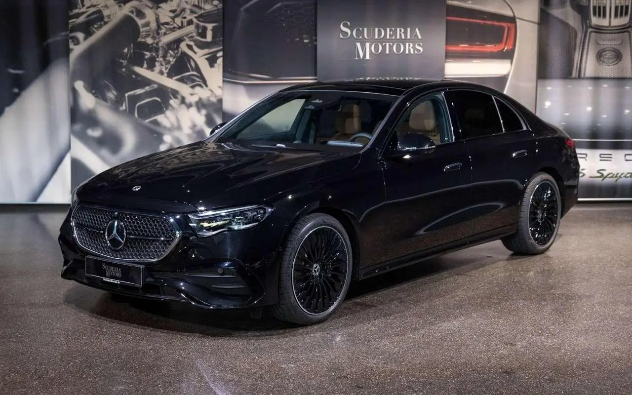 Photo 1 : Mercedes-benz Classe E 2024 Essence