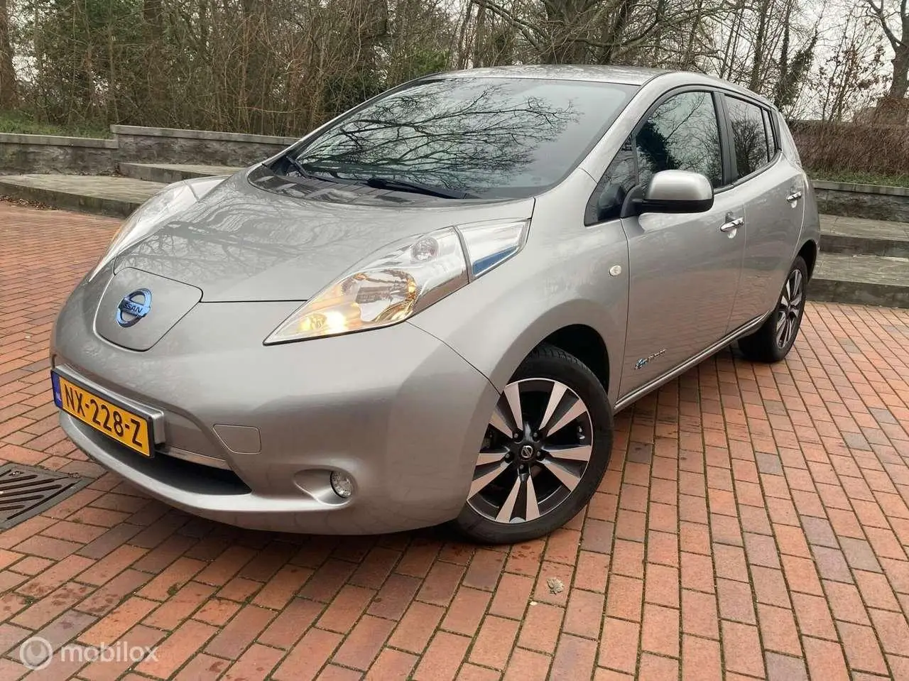 Photo 1 : Nissan Leaf 2015 Électrique