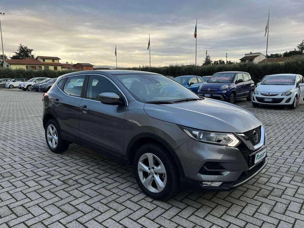 Photo 1 : Nissan Qashqai 2021 Petrol