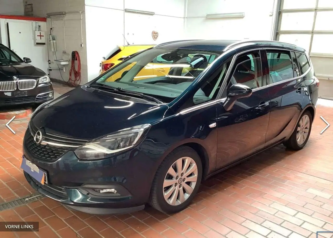 Photo 1 : Opel Zafira 2017 Diesel