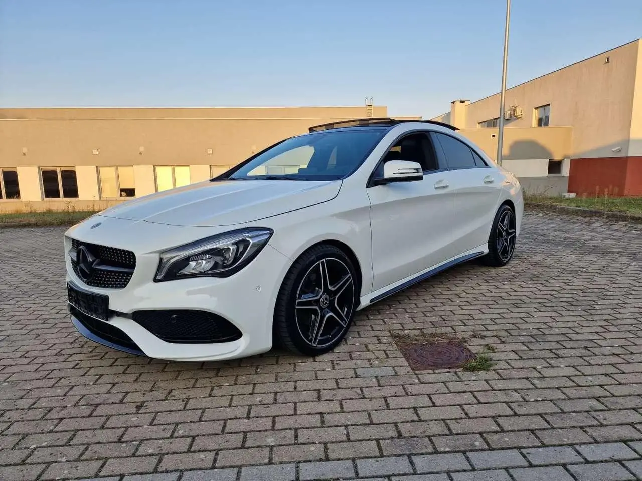 Photo 1 : Mercedes-benz Classe Cla 2018 Essence