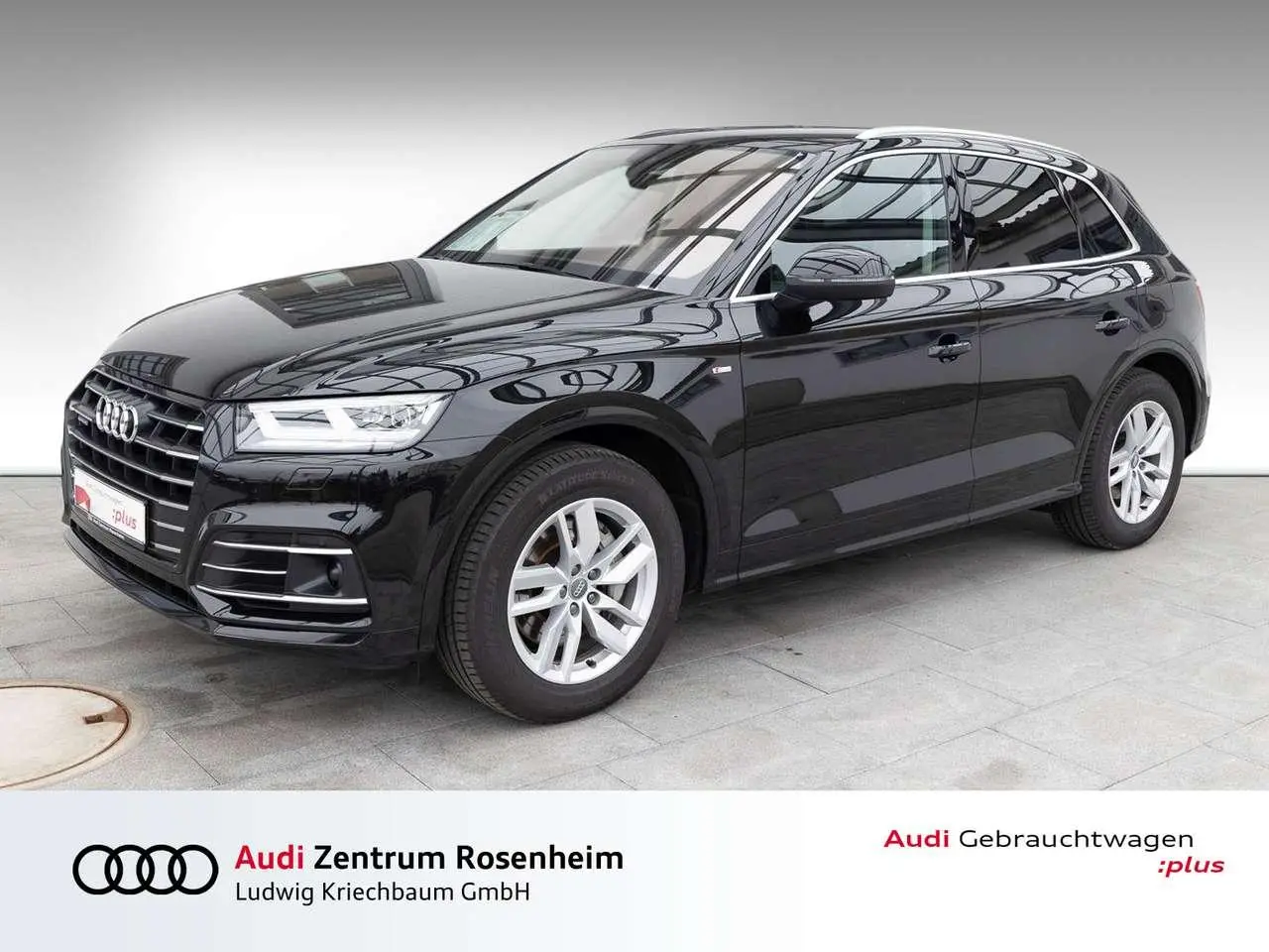 Photo 1 : Audi Q5 2020 Hybrid