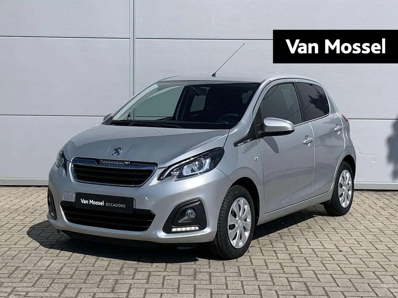 Photo 1 : Peugeot 108 2020 Petrol