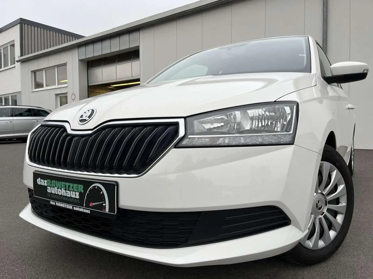 Photo 1 : Skoda Fabia 2020 Petrol