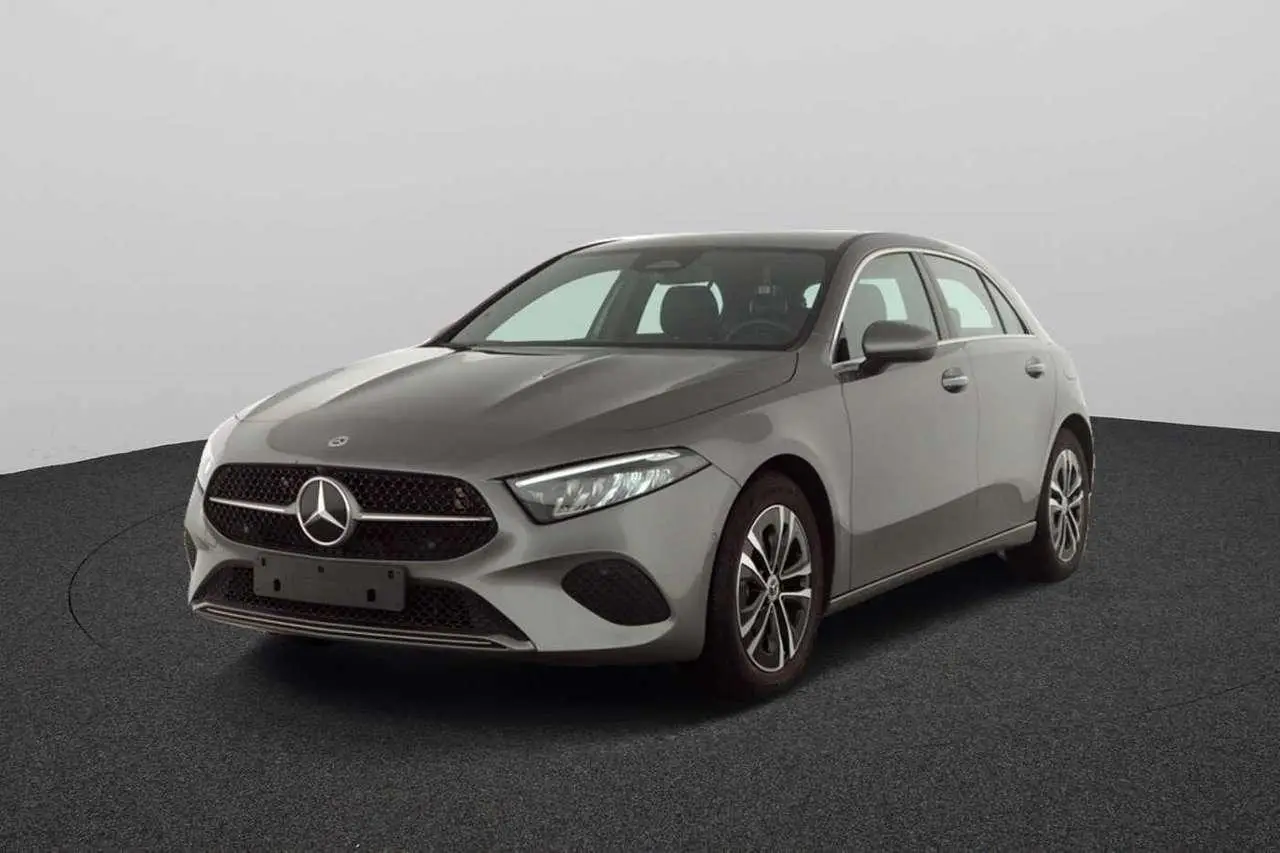 Photo 1 : Mercedes-benz Classe A 2023 Essence