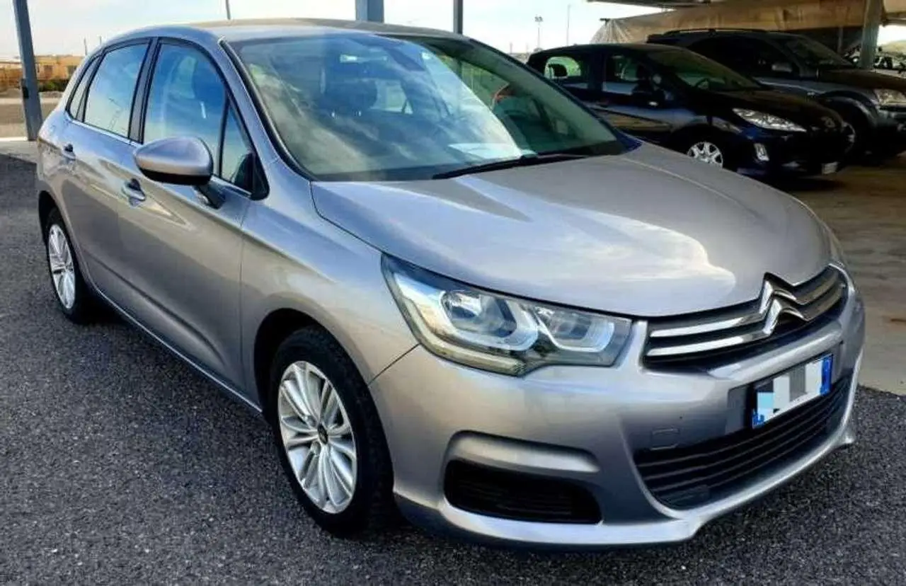 Photo 1 : Citroen C4 2016 Diesel