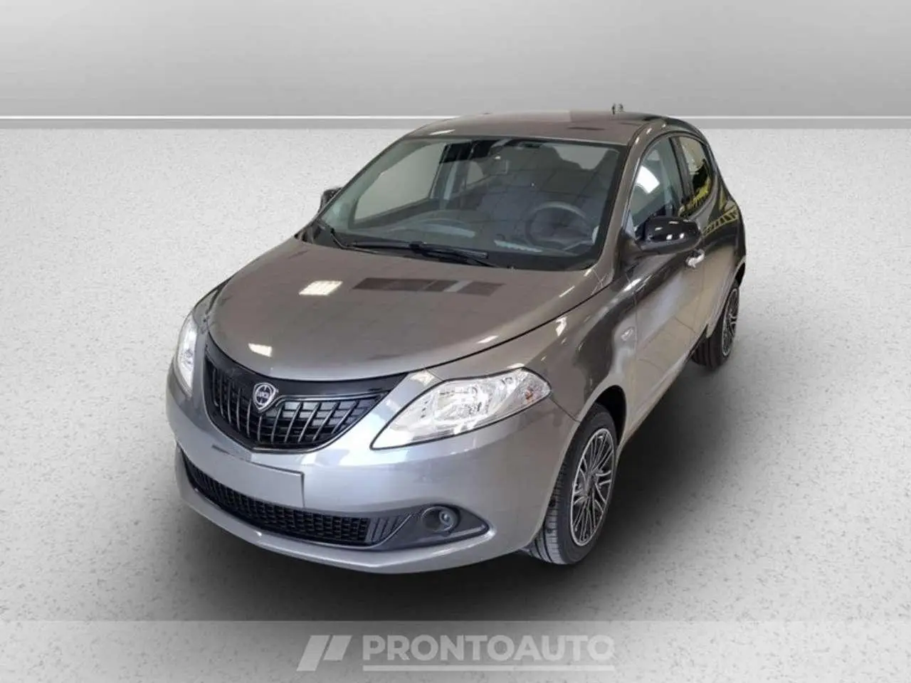 Photo 1 : Lancia Ypsilon 2024 Non renseigné