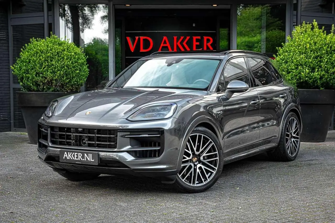 Photo 1 : Porsche Cayenne 2024 Hybride