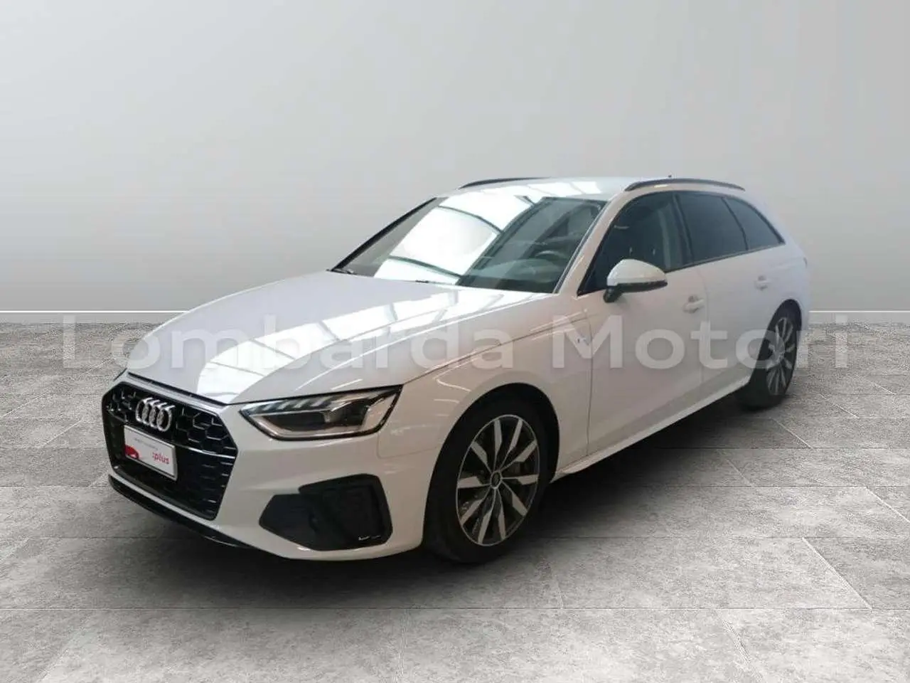 Photo 1 : Audi A4 2021 Hybrid