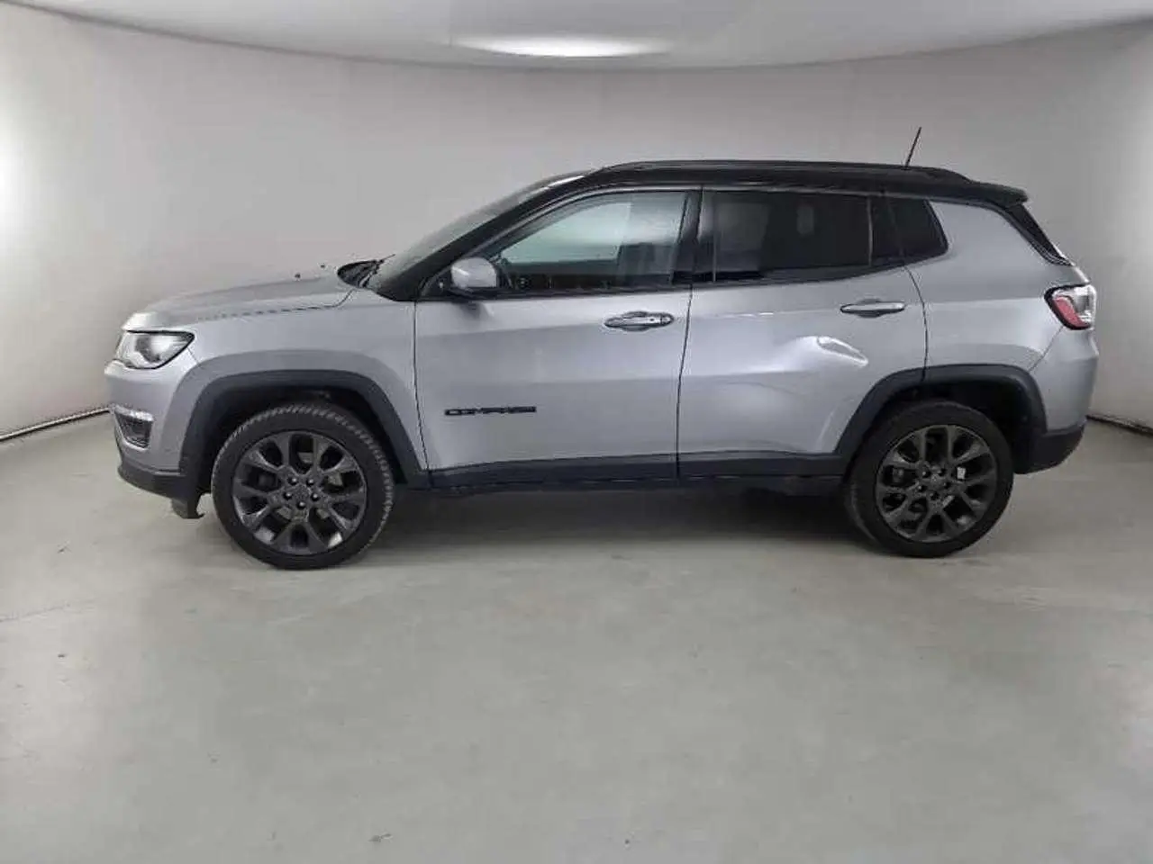 Photo 1 : Jeep Compass 2019 Diesel