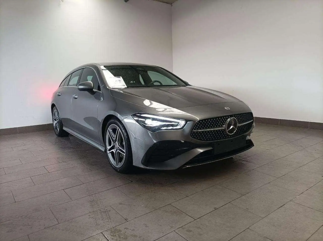 Photo 1 : Mercedes-benz Classe Cla 2023 Hybride