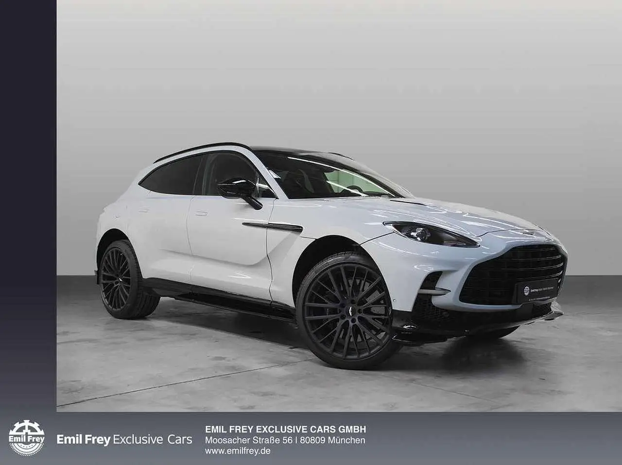 Photo 1 : Aston Martin Dbx 2024 Petrol