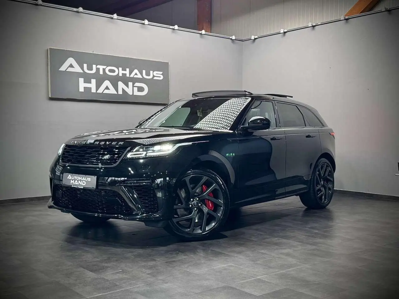 Photo 1 : Land Rover Range Rover Velar 2020 Petrol