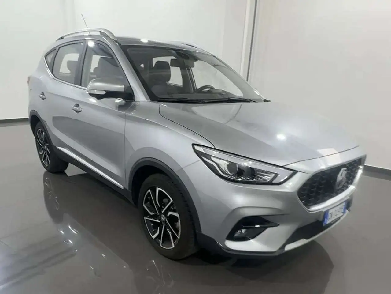 Photo 1 : Mg Zs 2023 Essence