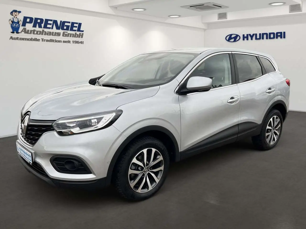 Photo 1 : Renault Kadjar 2021 Essence