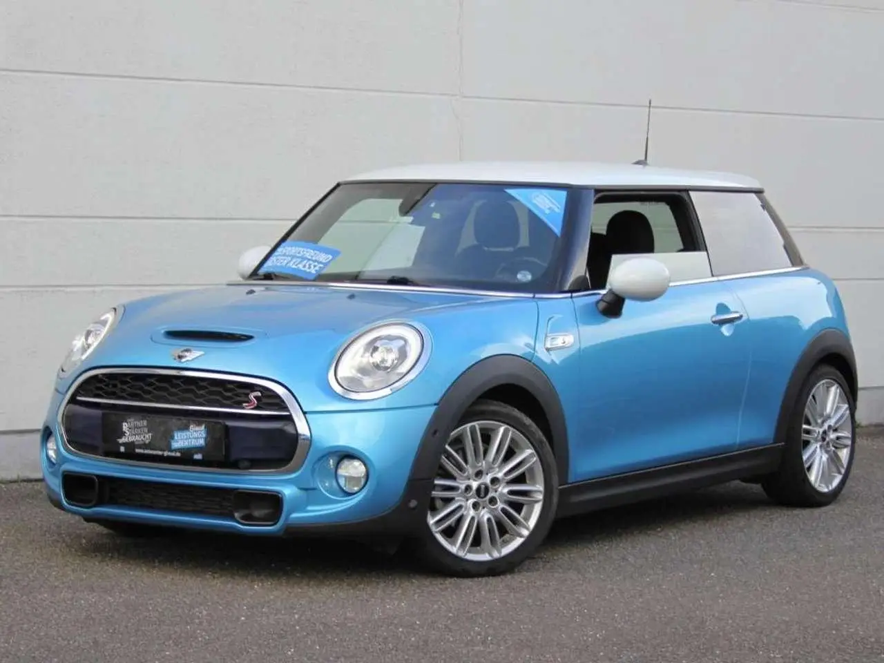 Photo 1 : Mini Cooper 2017 Petrol