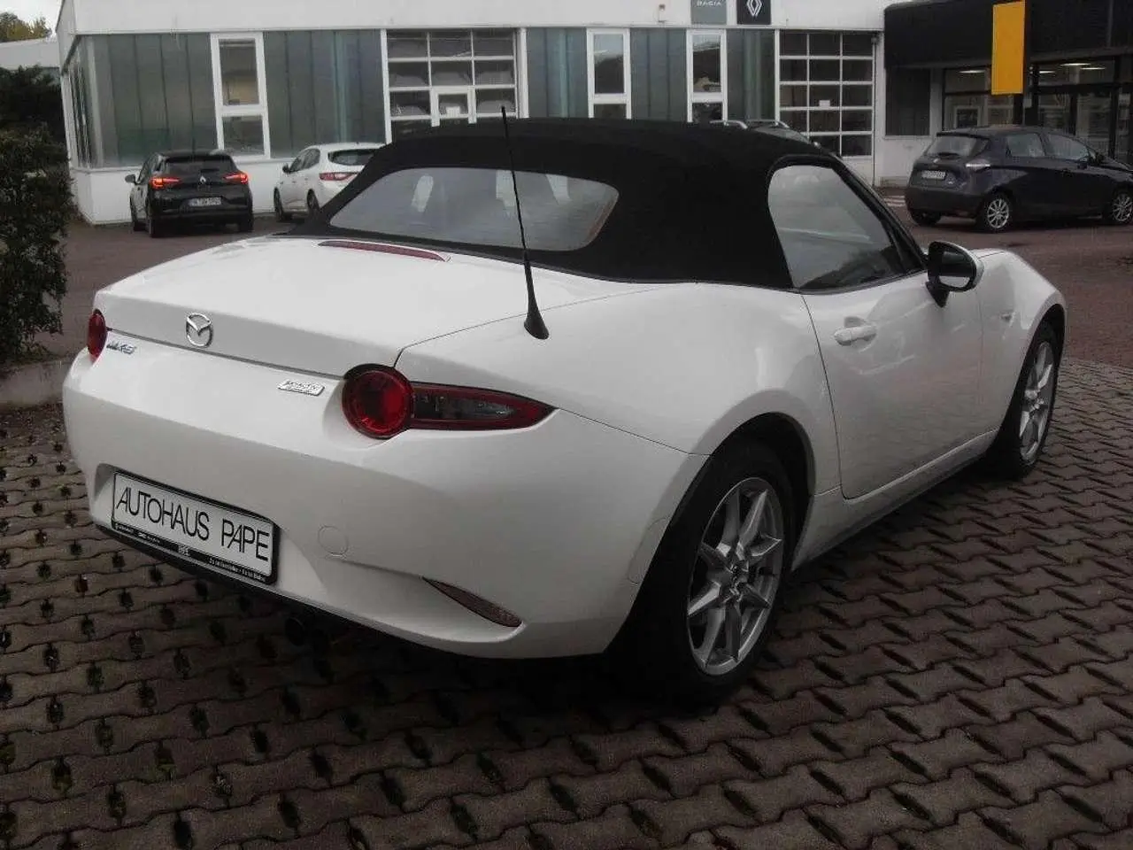 Photo 1 : Mazda Mx-5 2017 Petrol