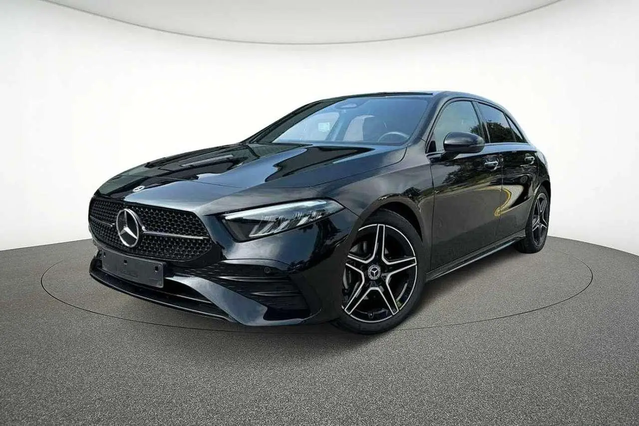 Photo 1 : Mercedes-benz Classe A 2023 Essence