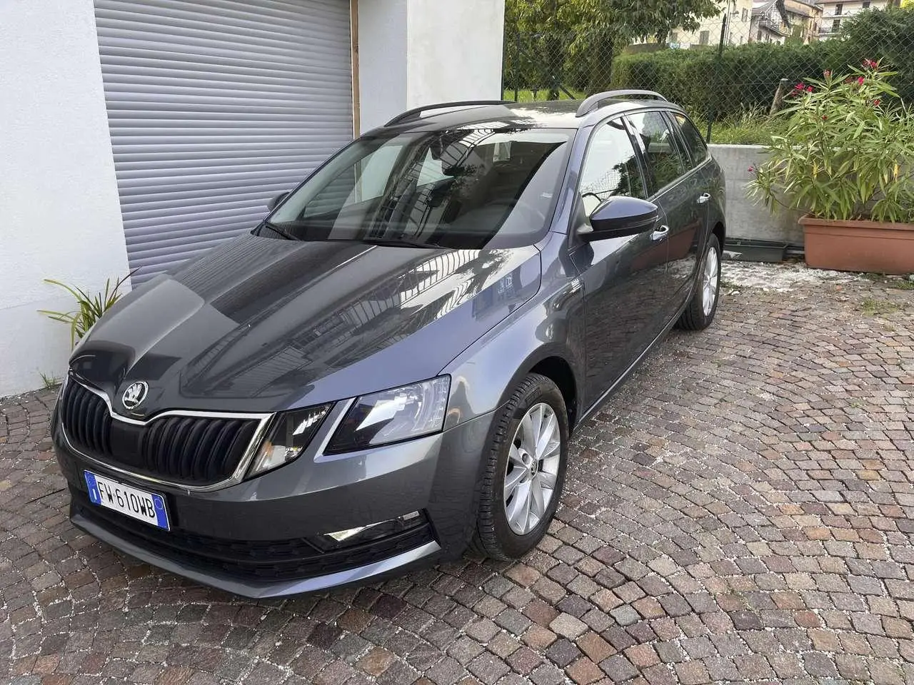 Photo 1 : Skoda Octavia 2019 Diesel