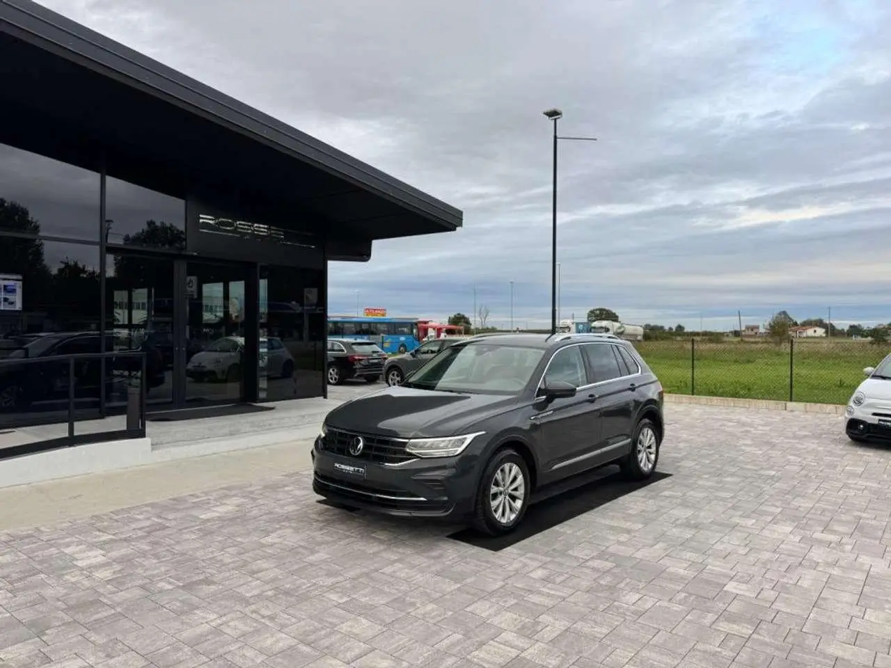 Photo 1 : Volkswagen Tiguan 2021 Diesel