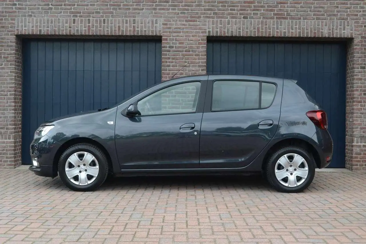 Photo 1 : Dacia Sandero 2019 Petrol