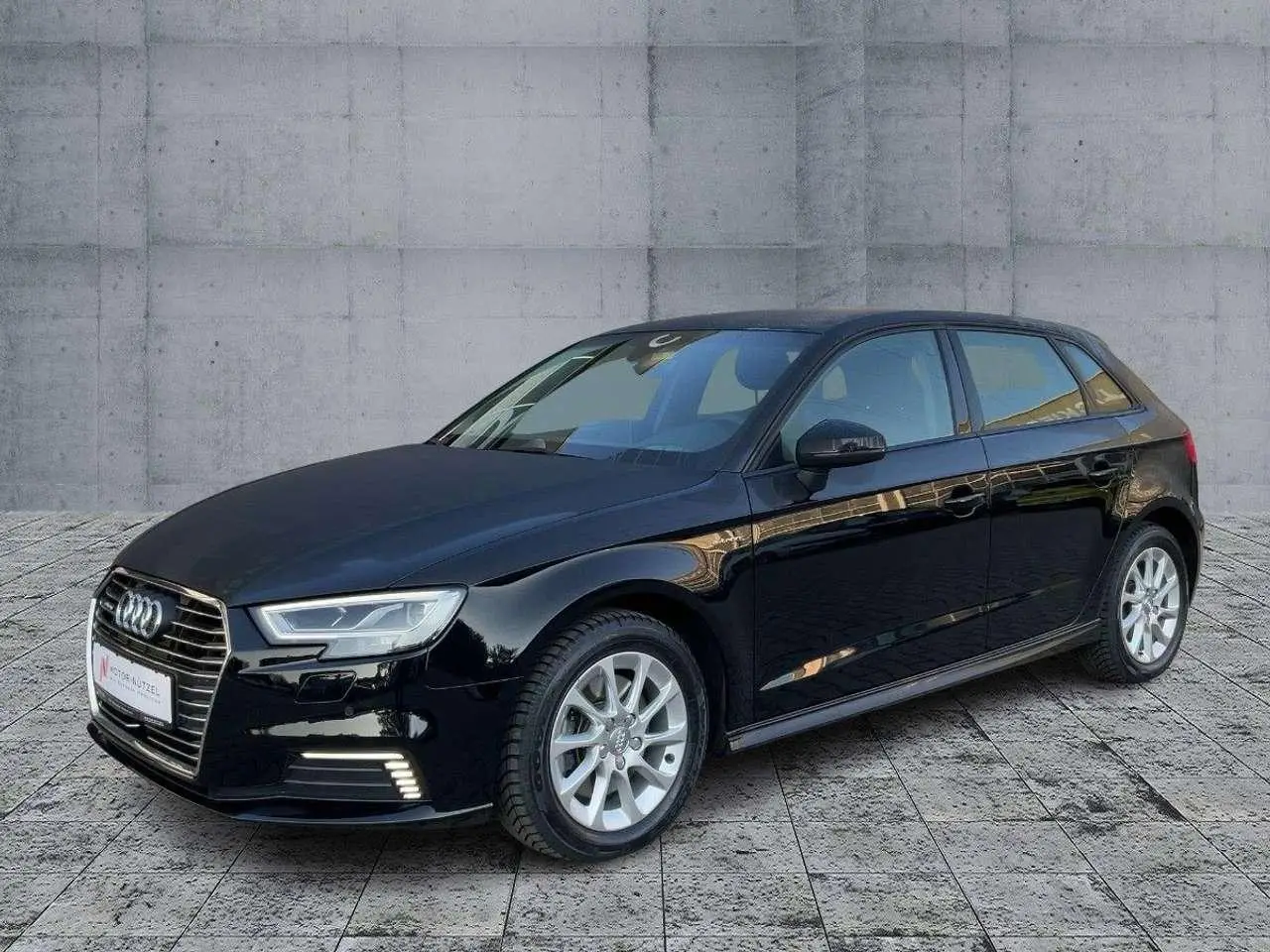 Photo 1 : Audi A3 2017 Hybride