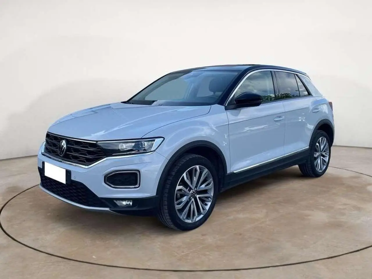 Photo 1 : Volkswagen T-roc 2021 Essence