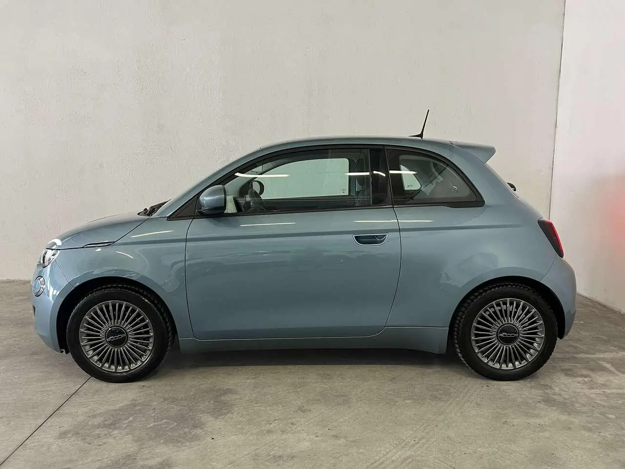 Photo 1 : Fiat 500 2021 Electric