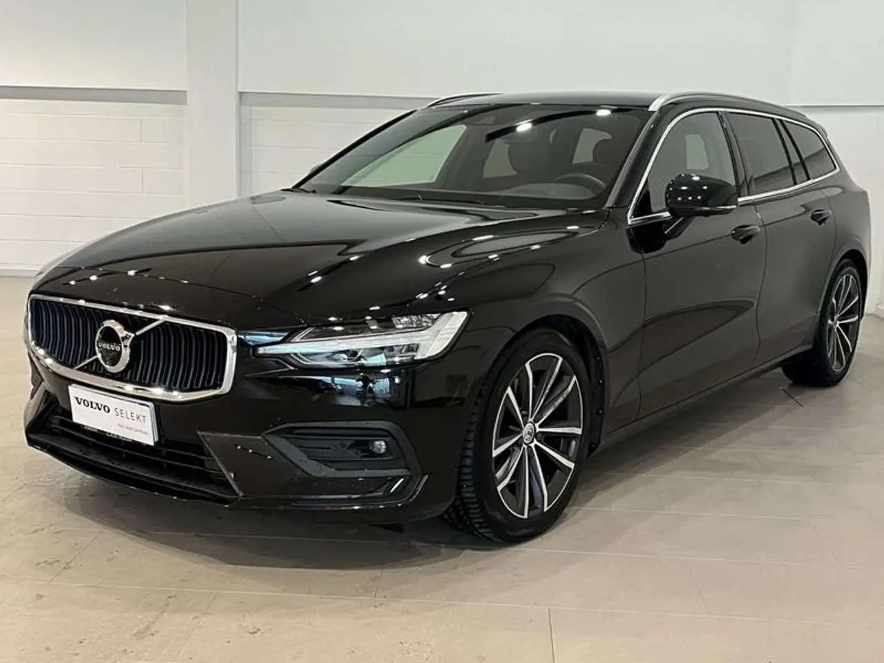 Photo 1 : Volvo V60 2020 Hybrid