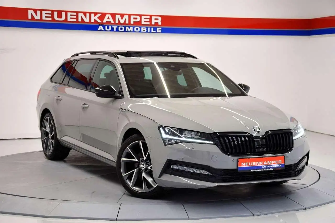 Photo 1 : Skoda Superb 2023 Petrol