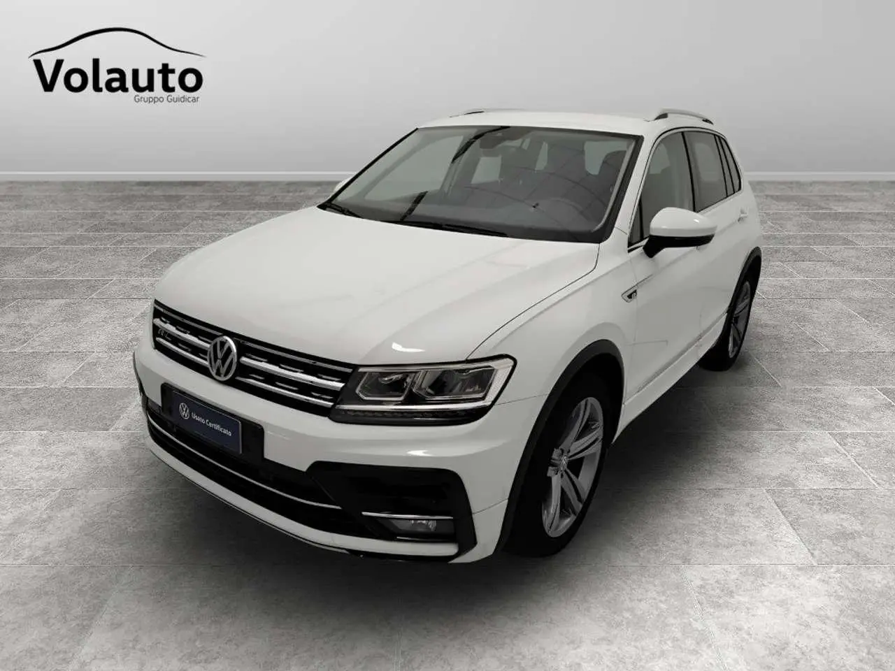 Photo 1 : Volkswagen Tiguan 2020 Essence