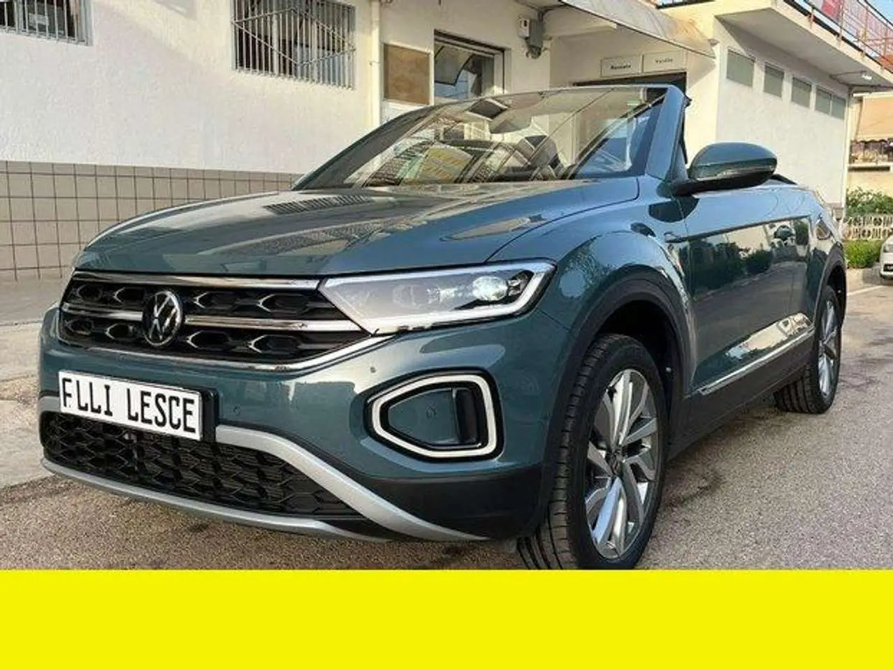 Photo 1 : Volkswagen T-roc 2023 Petrol