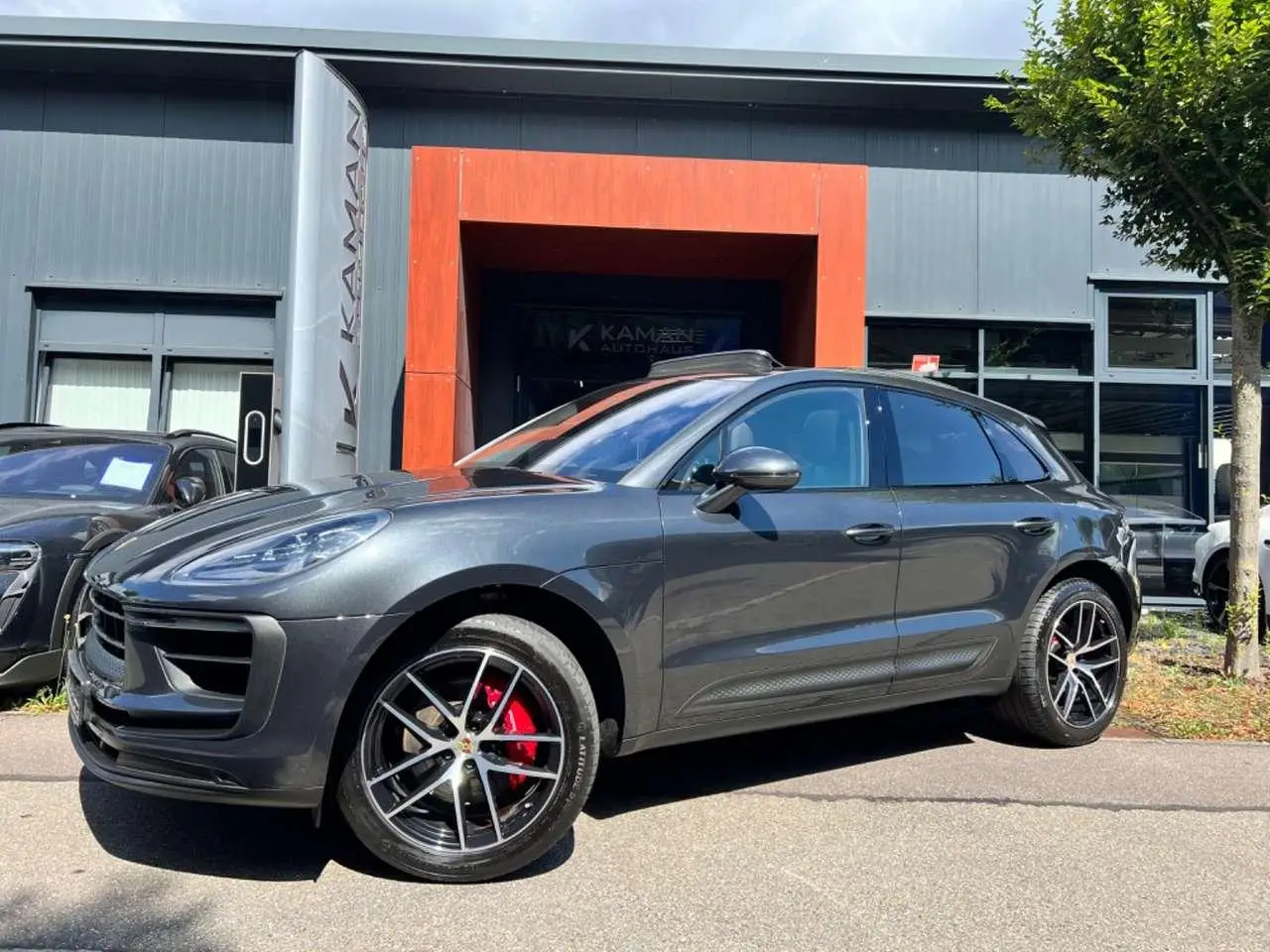 Photo 1 : Porsche Macan 2021 Petrol