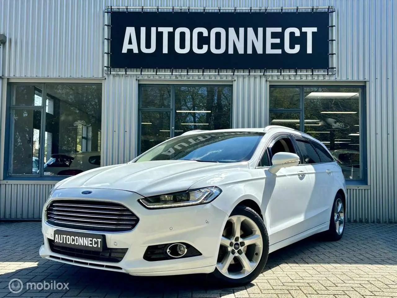 Photo 1 : Ford Mondeo 2015 Essence