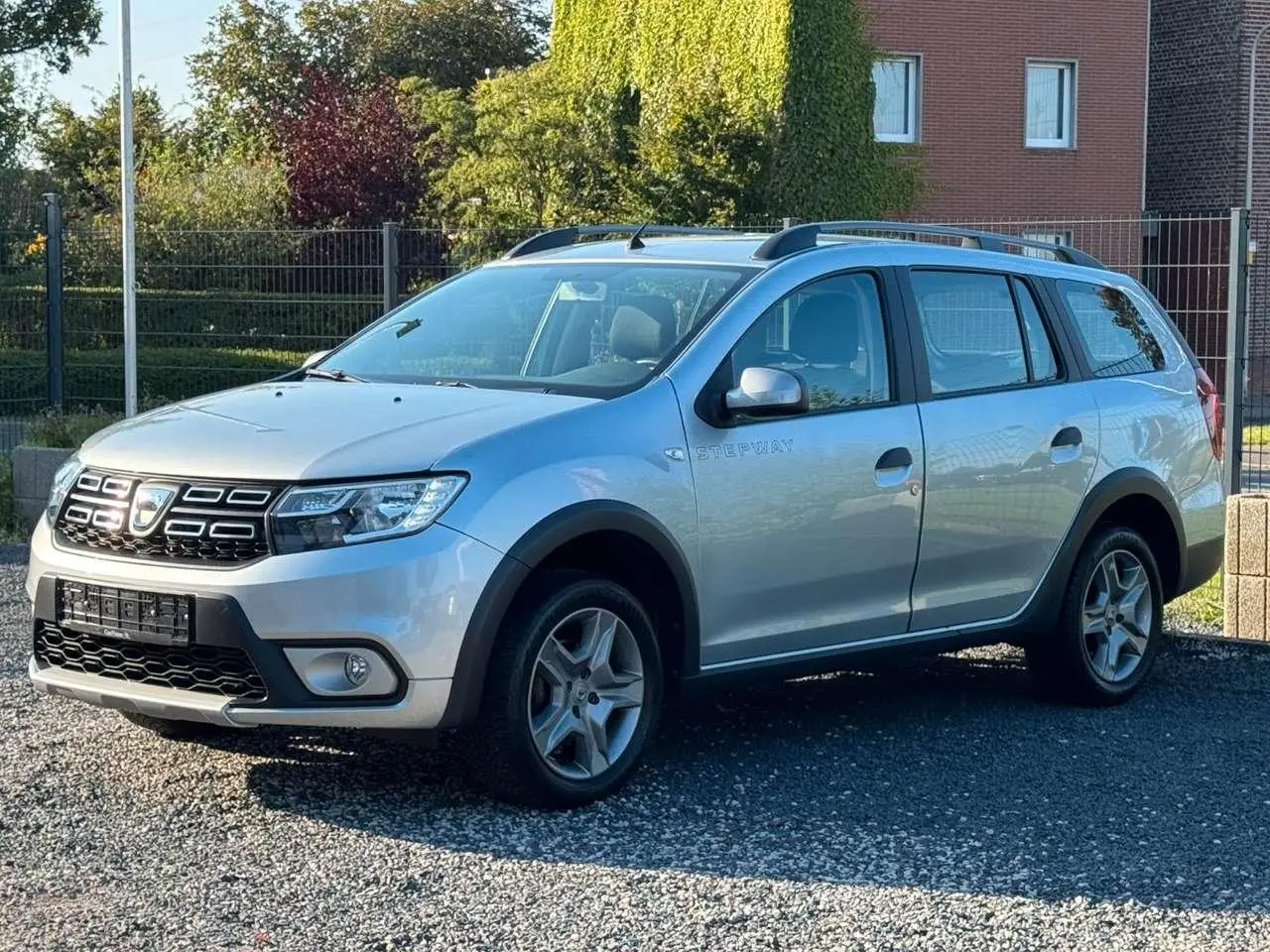 Photo 1 : Dacia Logan 2019 Petrol