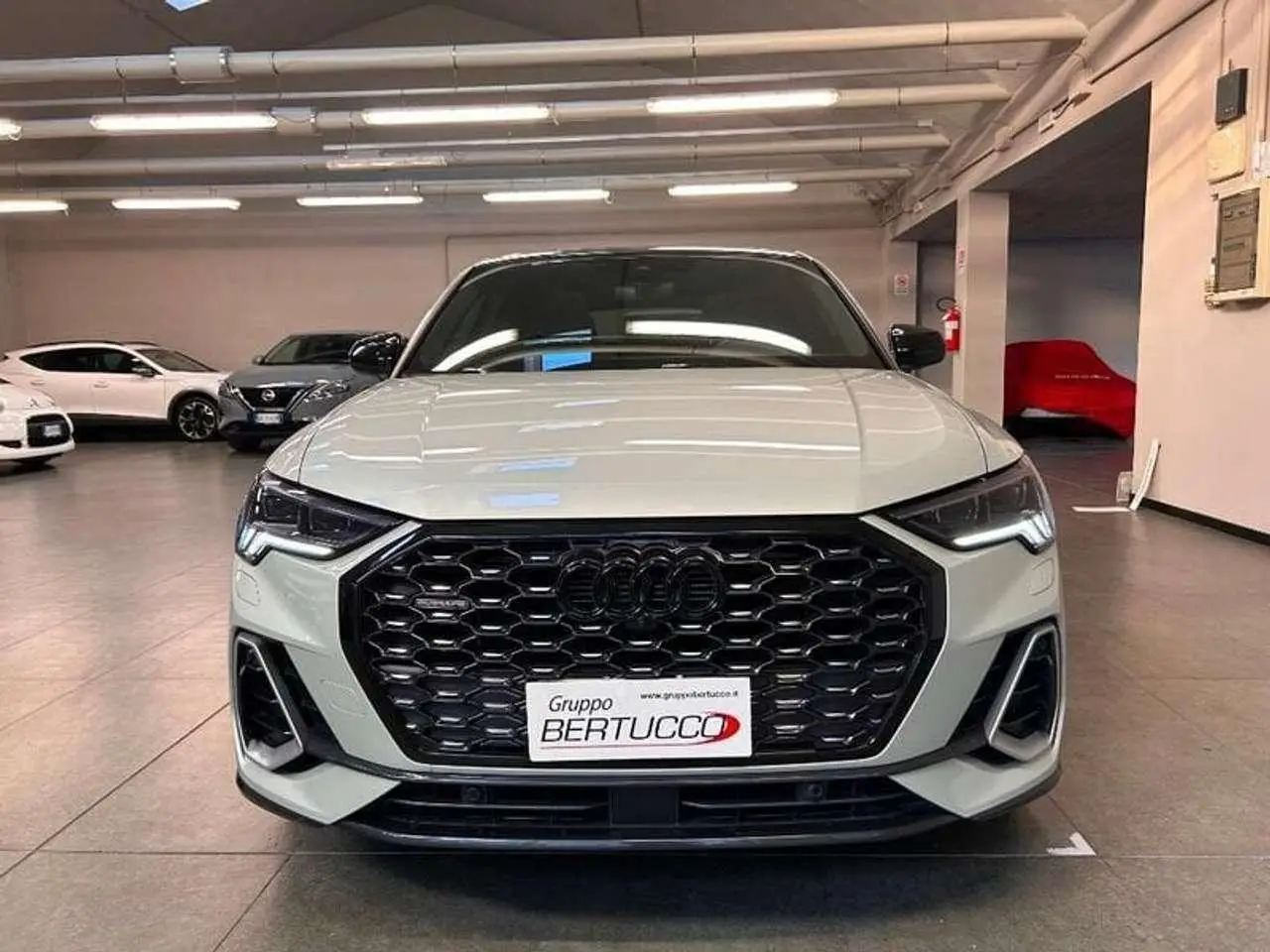 Photo 1 : Audi Q3 2019 Essence