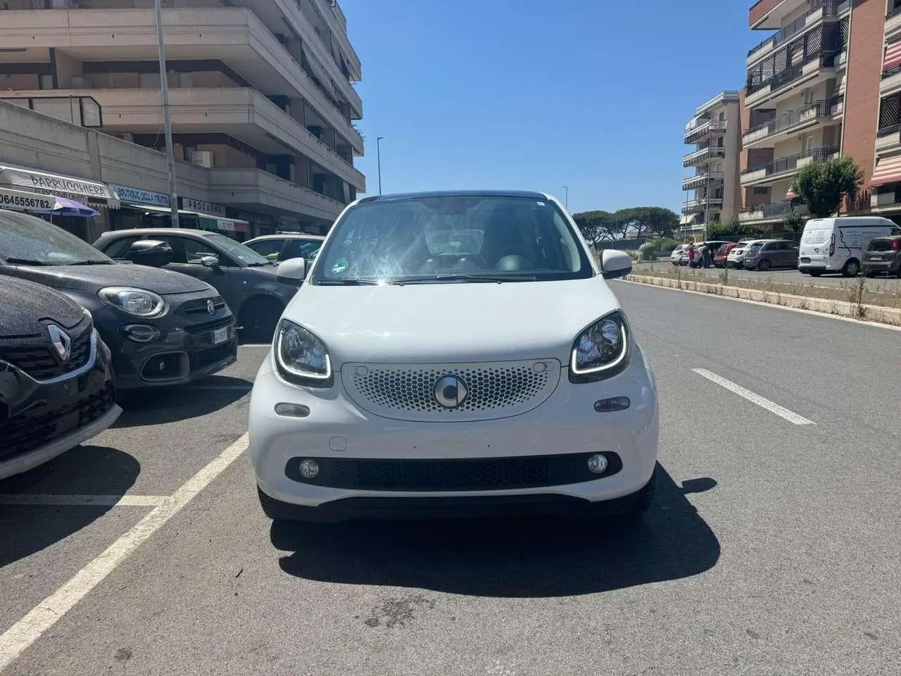 Photo 1 : Smart Forfour 2019 Essence