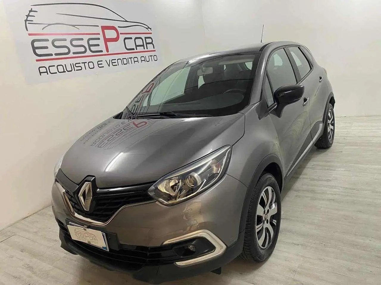 Photo 1 : Renault Captur 2018 Essence