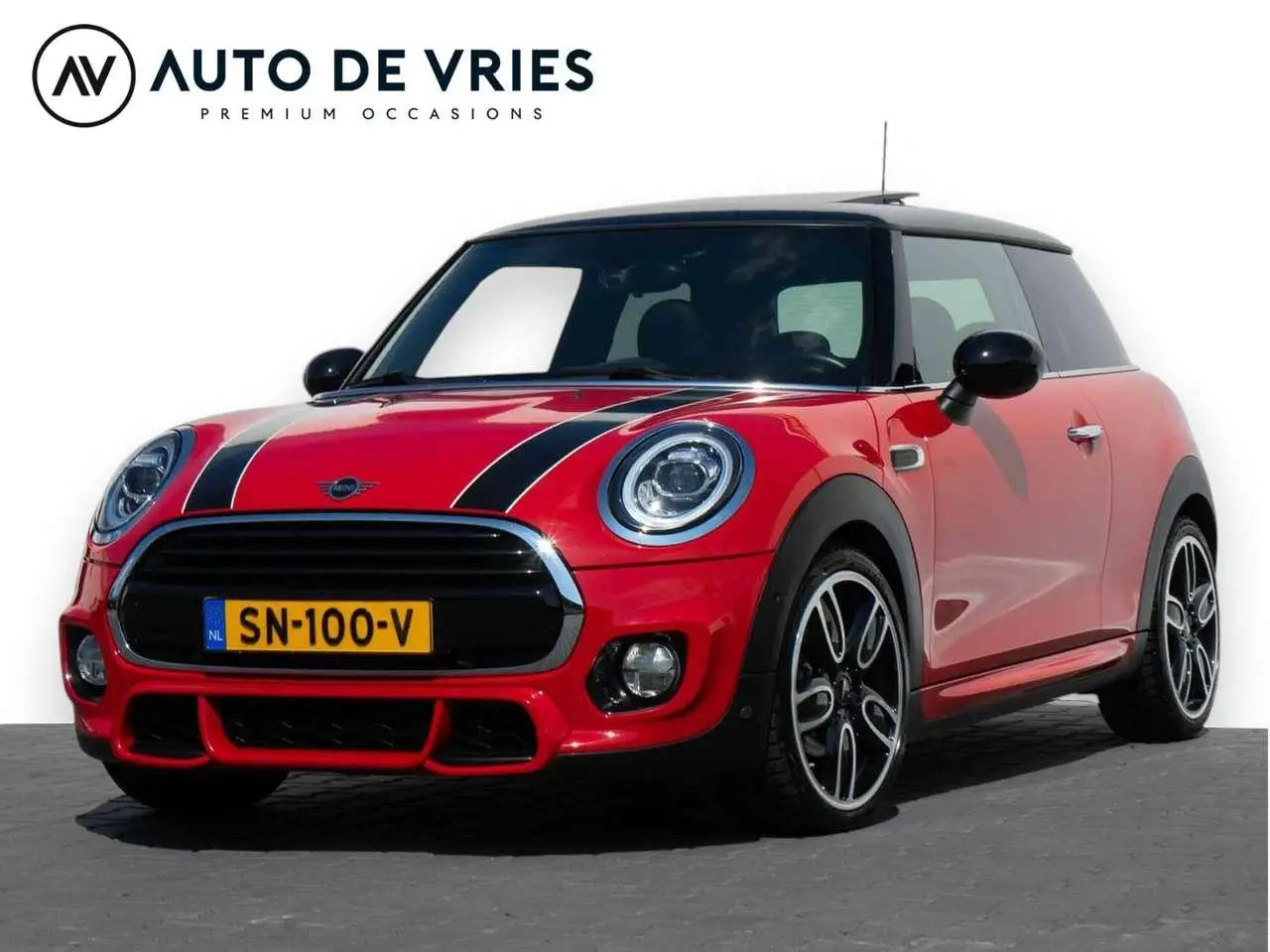 Photo 1 : Mini Cooper 2018 Petrol