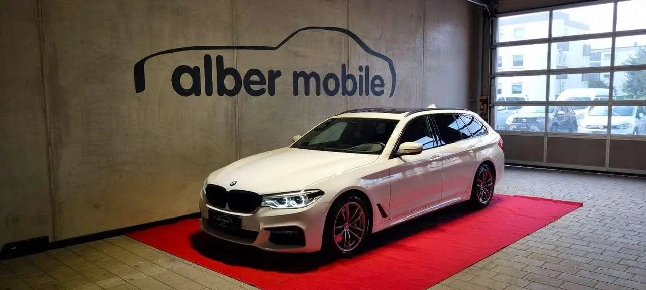 Photo 1 : Bmw Serie 5 2019 Diesel