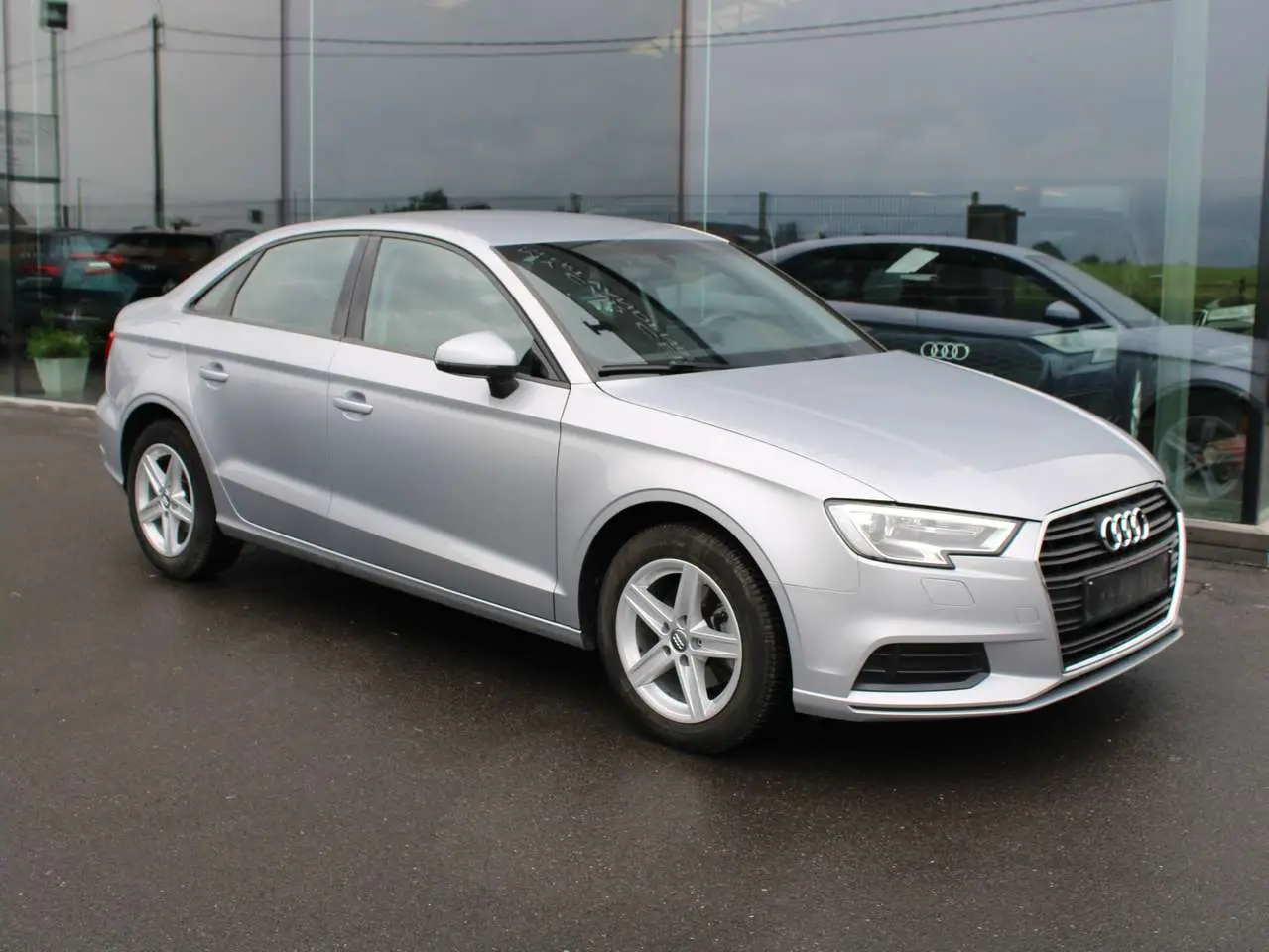 Photo 1 : Audi A3 2019 Essence