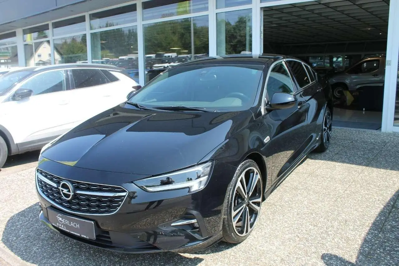 Photo 1 : Opel Insignia 2021 Essence