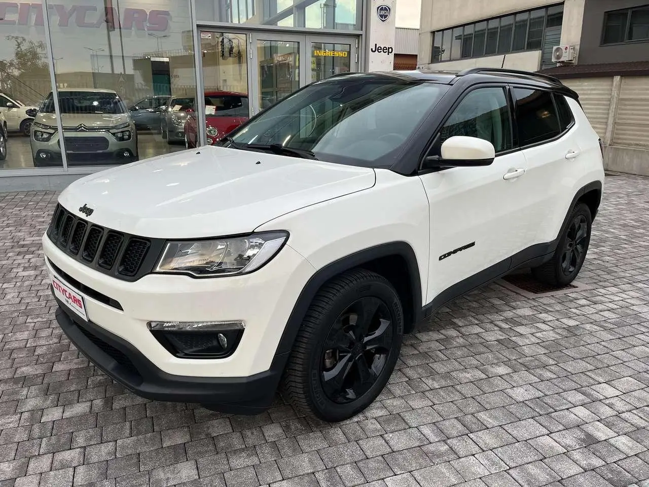 Photo 1 : Jeep Compass 2019 Petrol