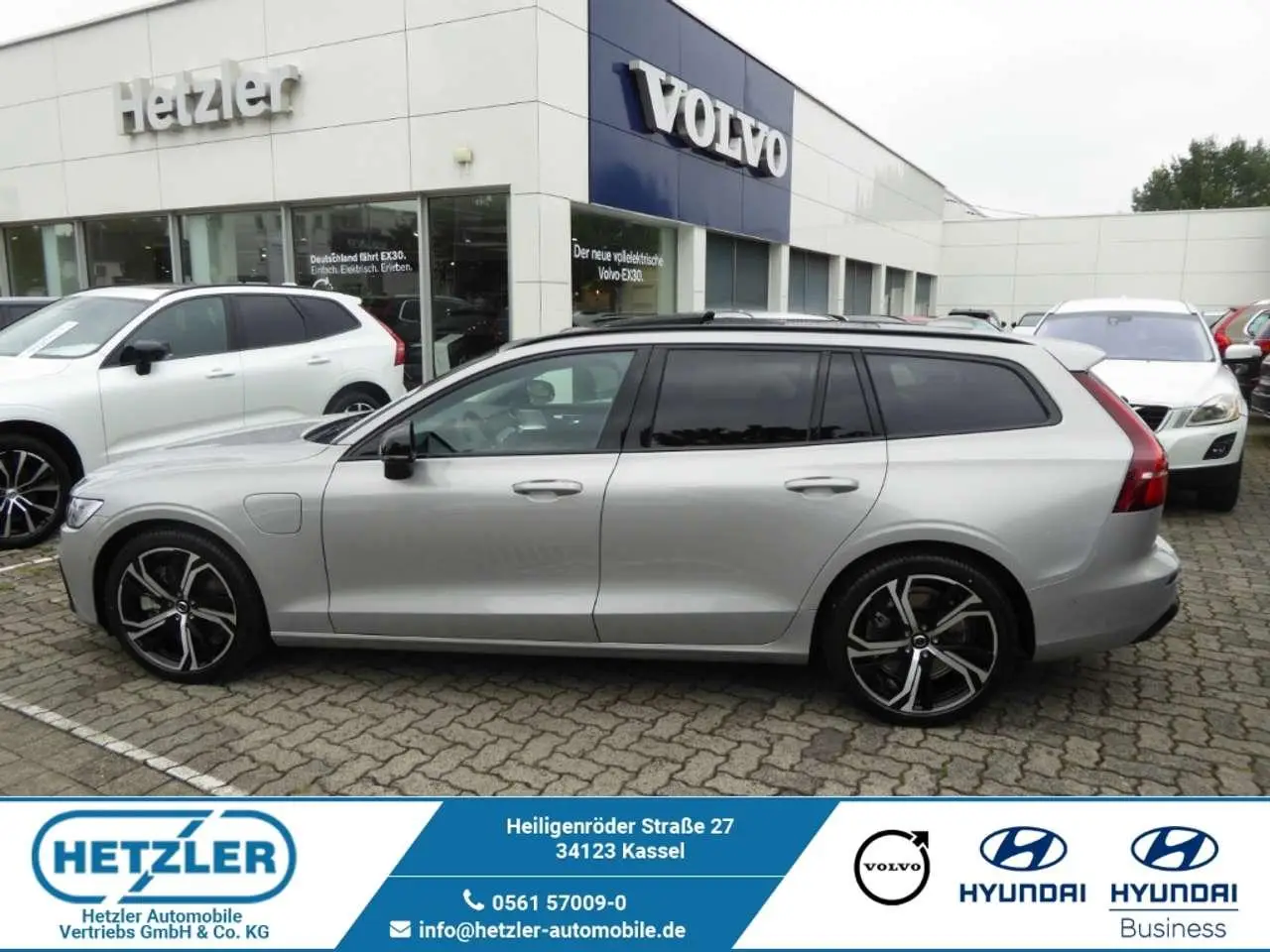 Photo 1 : Volvo V60 2024 Hybride