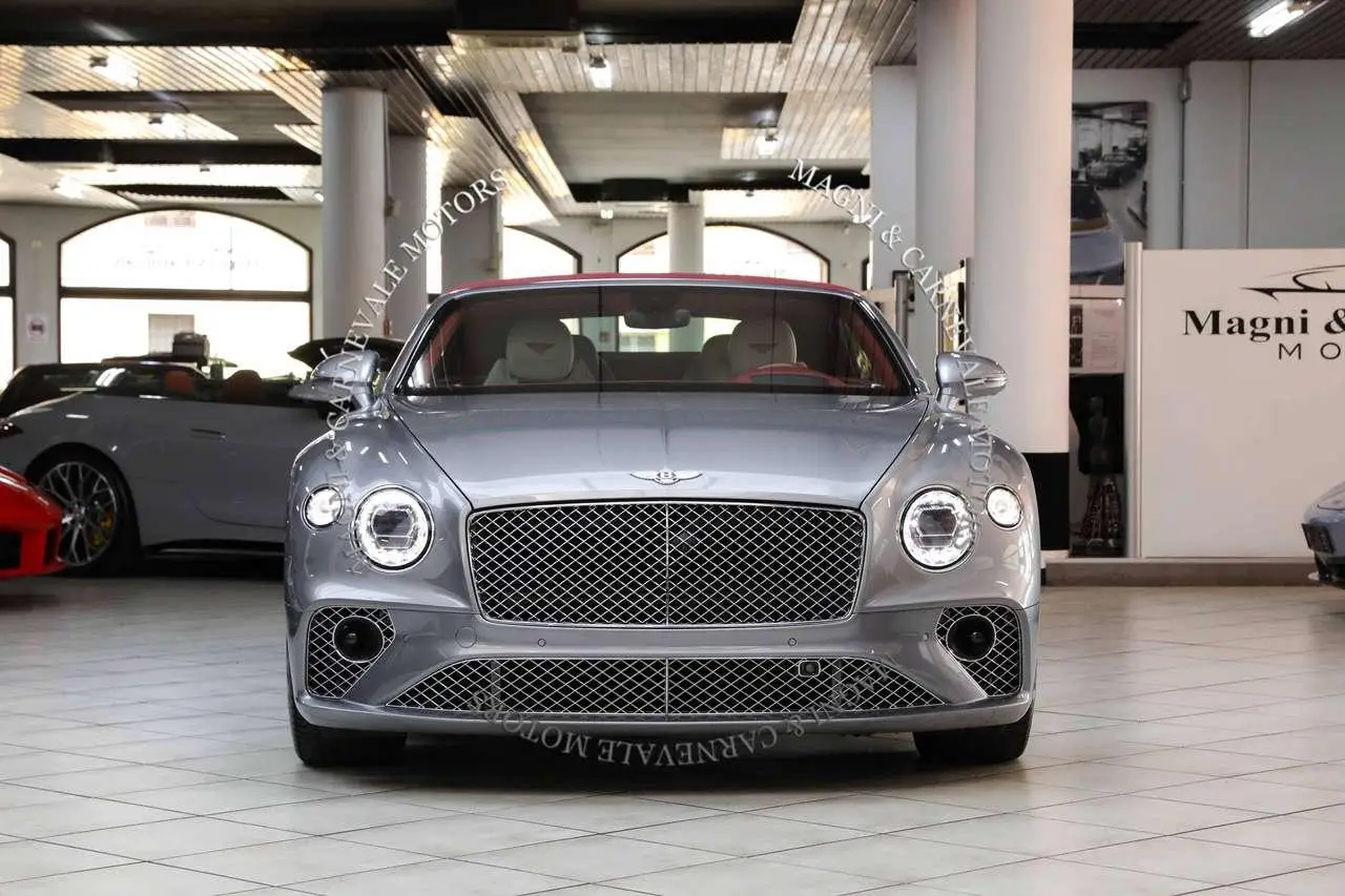 Photo 1 : Bentley Continental 2019 Essence