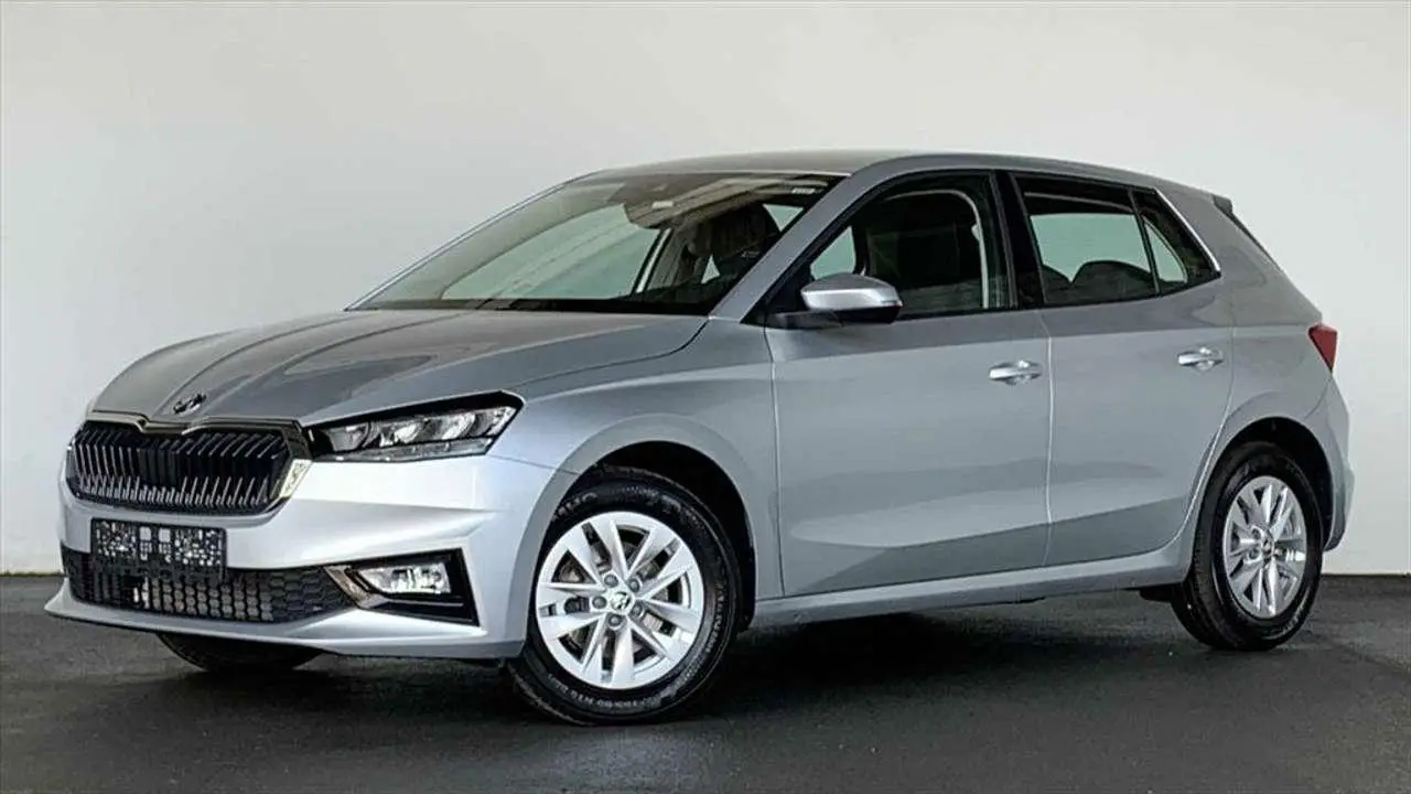 Photo 1 : Skoda Fabia 2024 Petrol