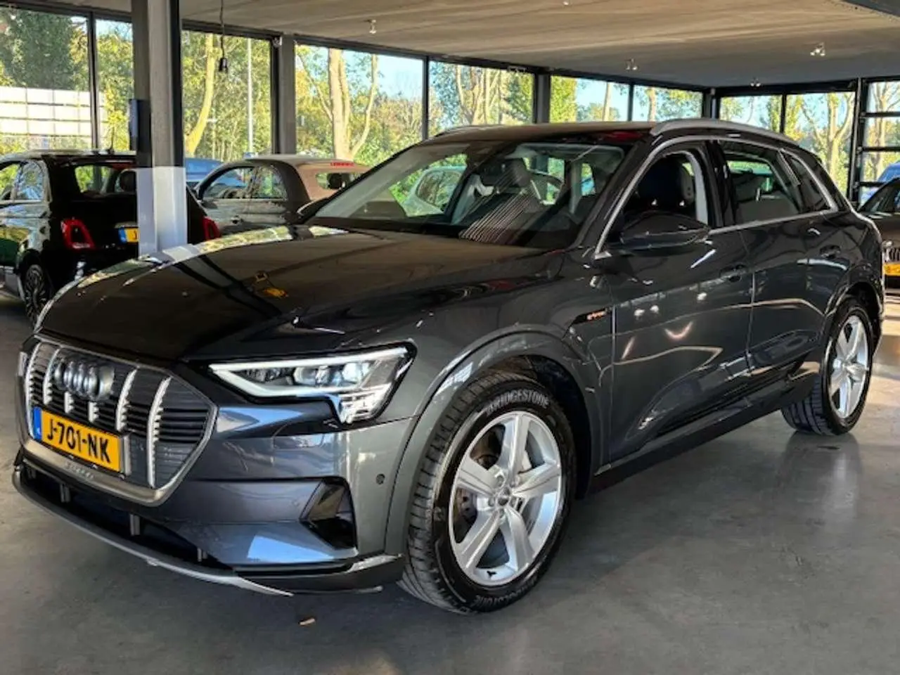 Photo 1 : Audi E-tron 2020 Électrique