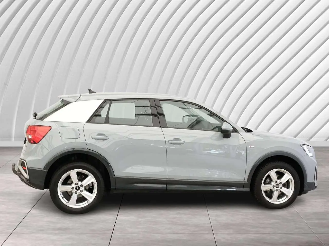 Photo 1 : Audi Q2 2021 Diesel