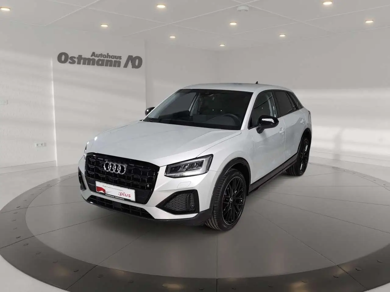 Photo 1 : Audi Q2 2023 Petrol