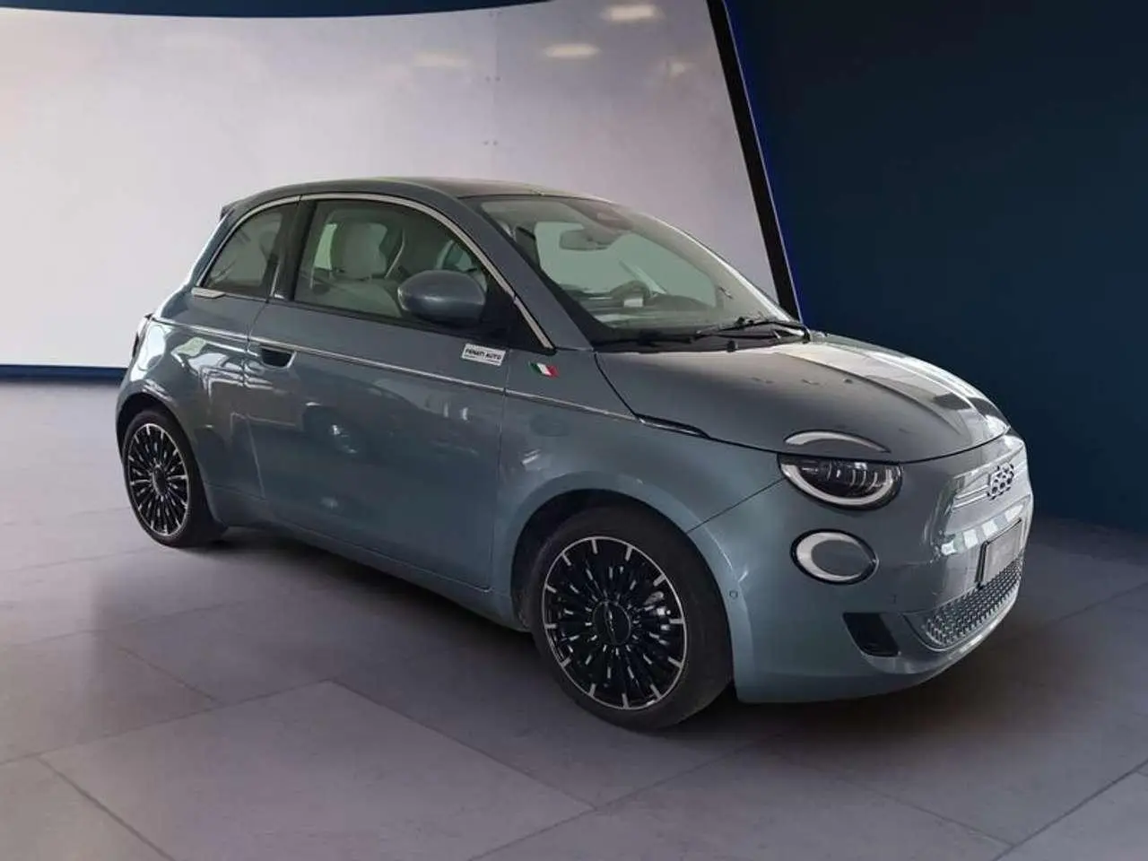 Photo 1 : Fiat 500 2022 Electric